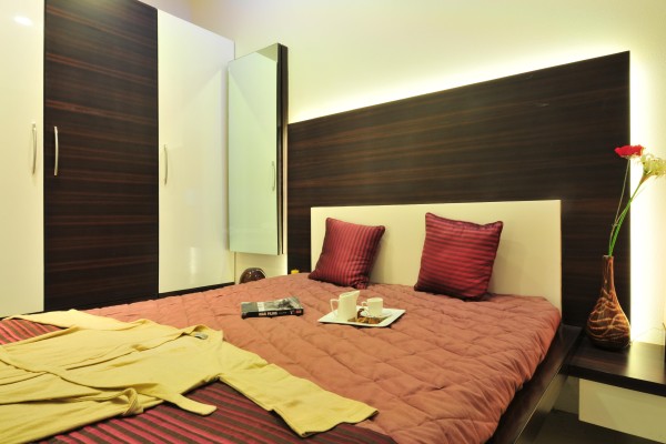 Rustomjee Evershine Global City